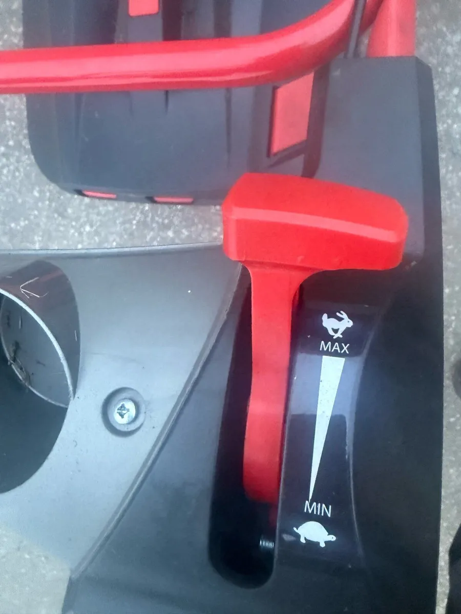 Legacy walk behind lawnmower - Image 4