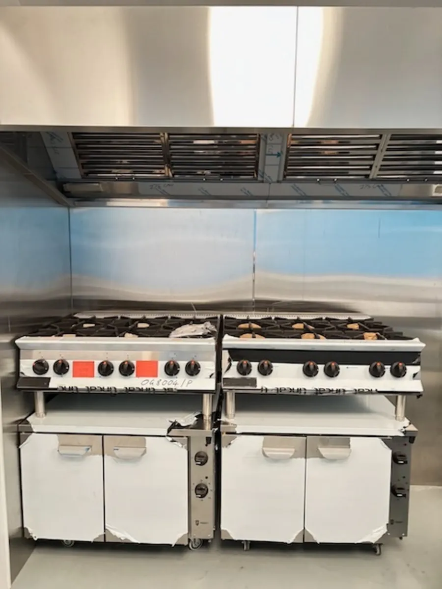 Professional 6 ring Gas Burners & electric ovens - Image 1