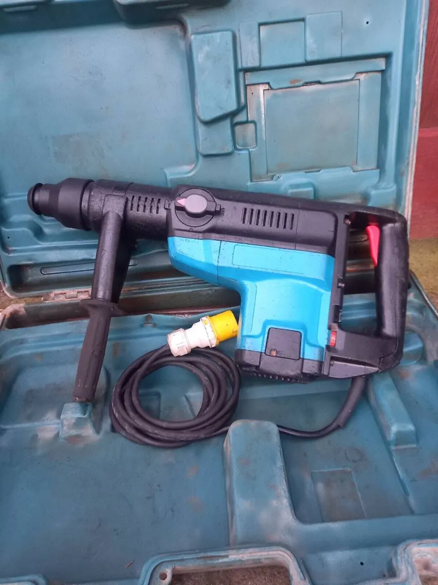 Makita SDS Max Hammer Drill - Image 3