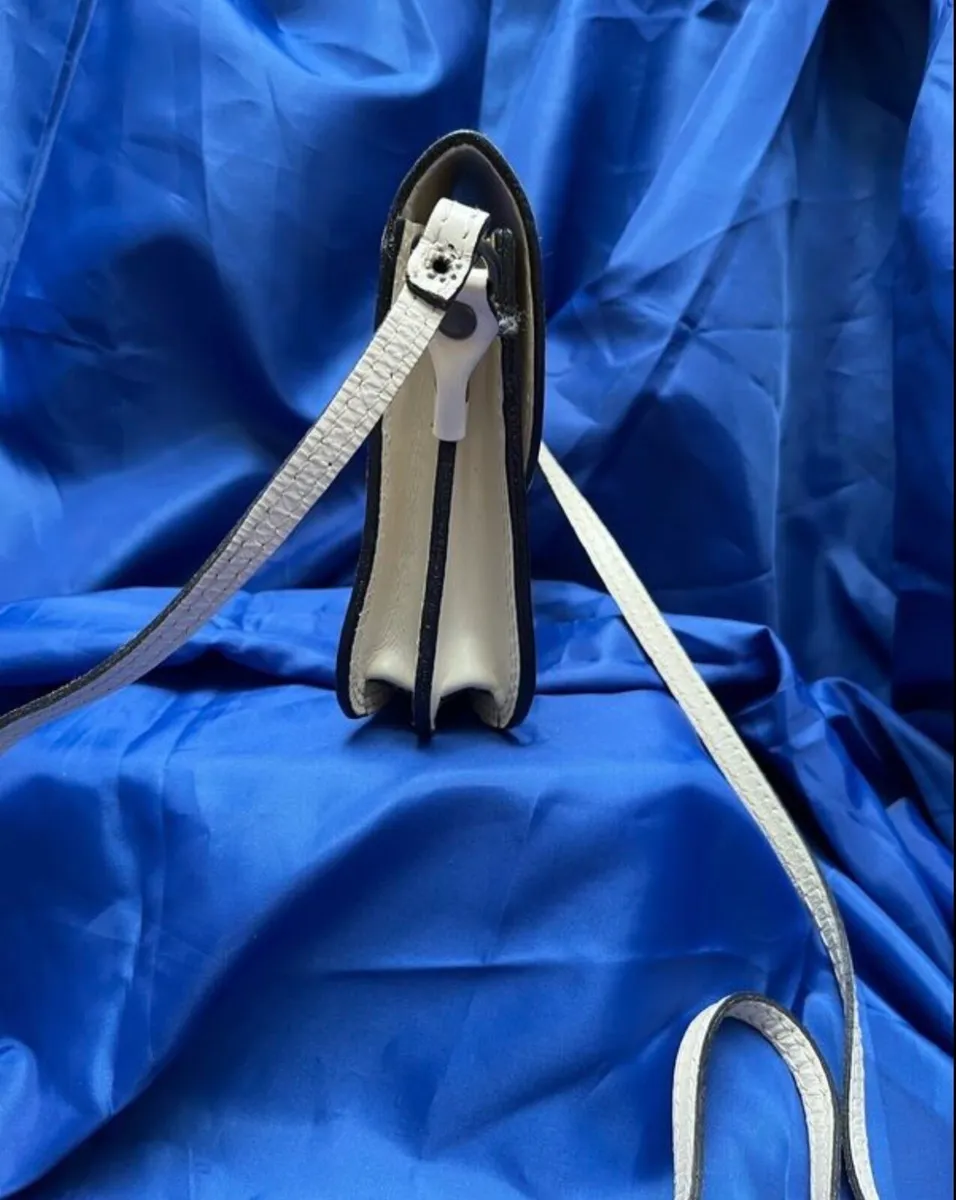 Leather bag - Image 2