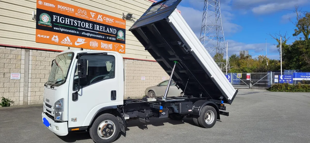 2019 ISUZU NN TIPPER 3.0L - Image 2