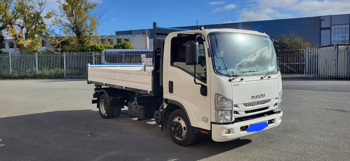 2019 ISUZU NN TIPPER 3.0L - Image 1