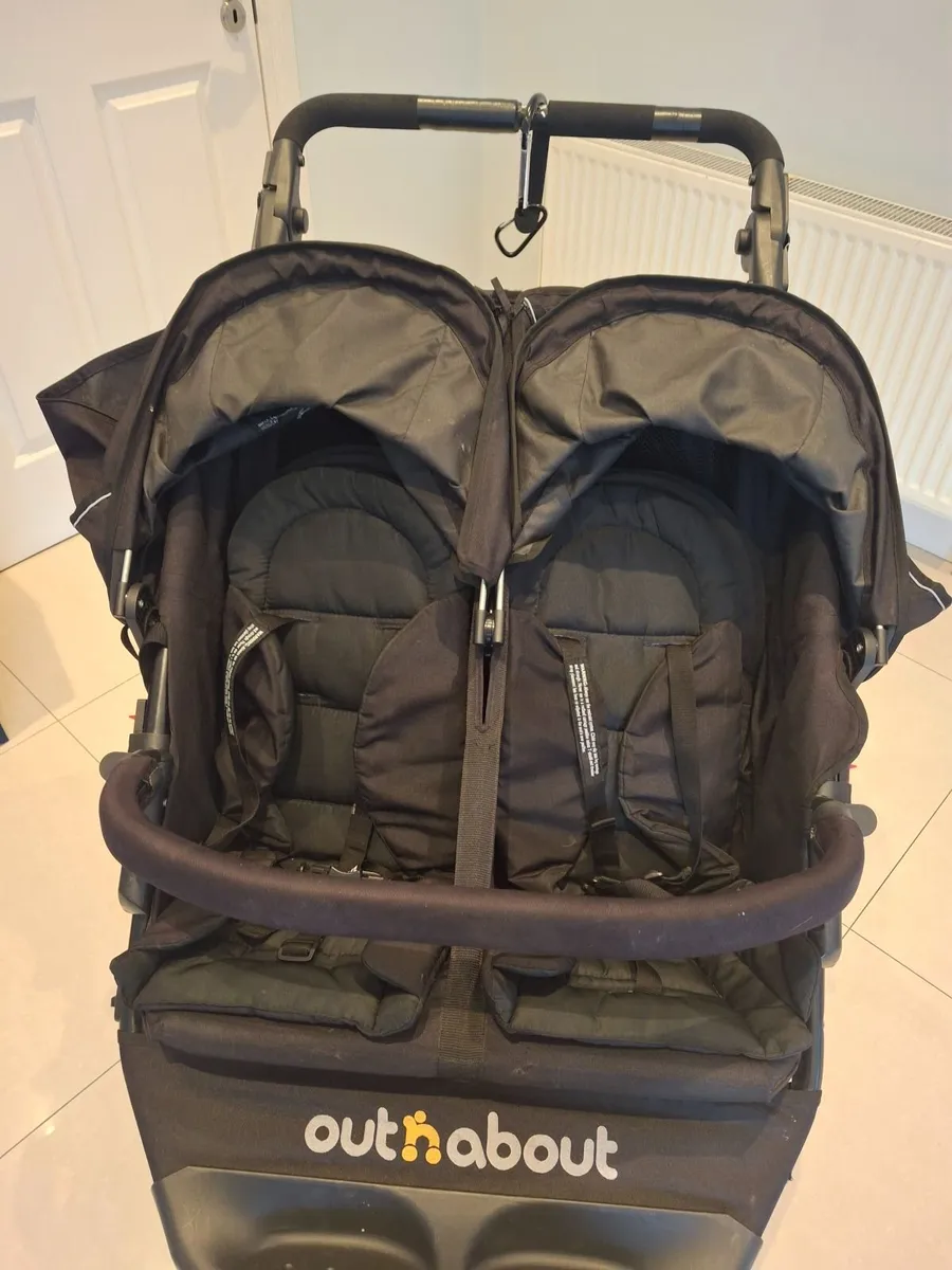 Out n about double buggy - Image 1