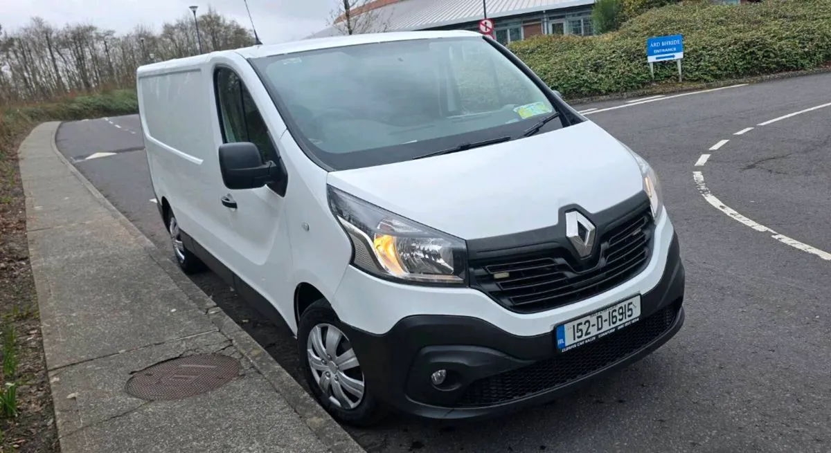 Renault Trafic 2015  New CVRT  Driving 100% - Image 1