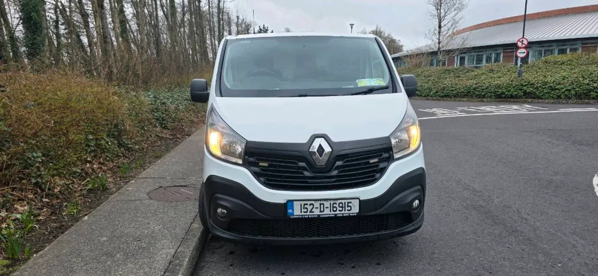 Renault Trafic 2015  New CVRT  Driving 100% - Image 2