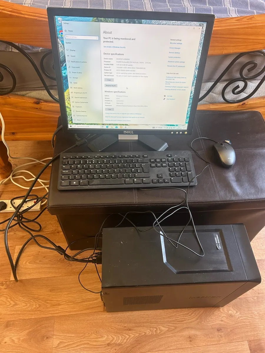 Dell PC monitor keyboard mouse working well - Image 1