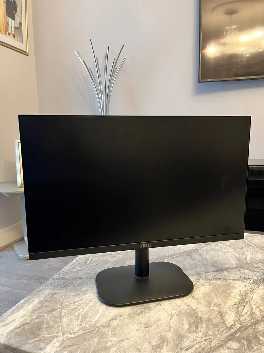 AOC 21.5" FHD Flat Monitor - Image 1