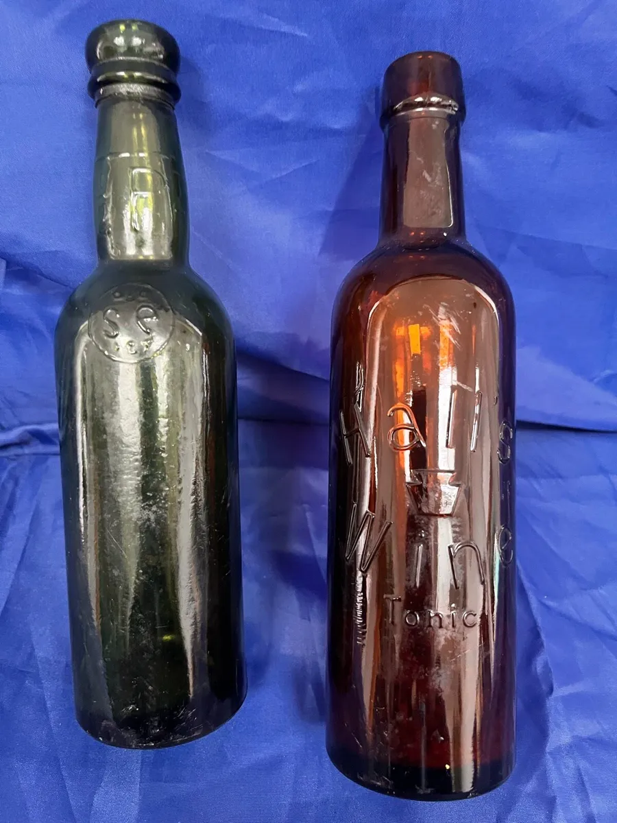 Antique bottles - Image 2