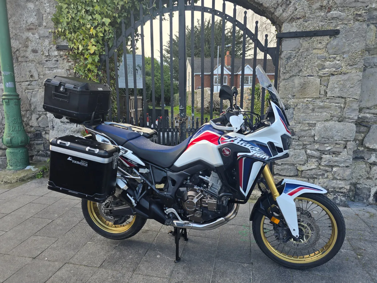 2017 HONDA AFRICA TWIN DCT MOTO4U - Image 1