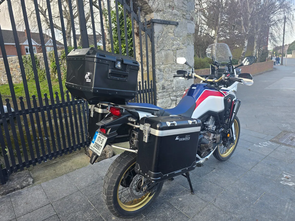 2017 HONDA AFRICA TWIN DCT MOTO4U - Image 4