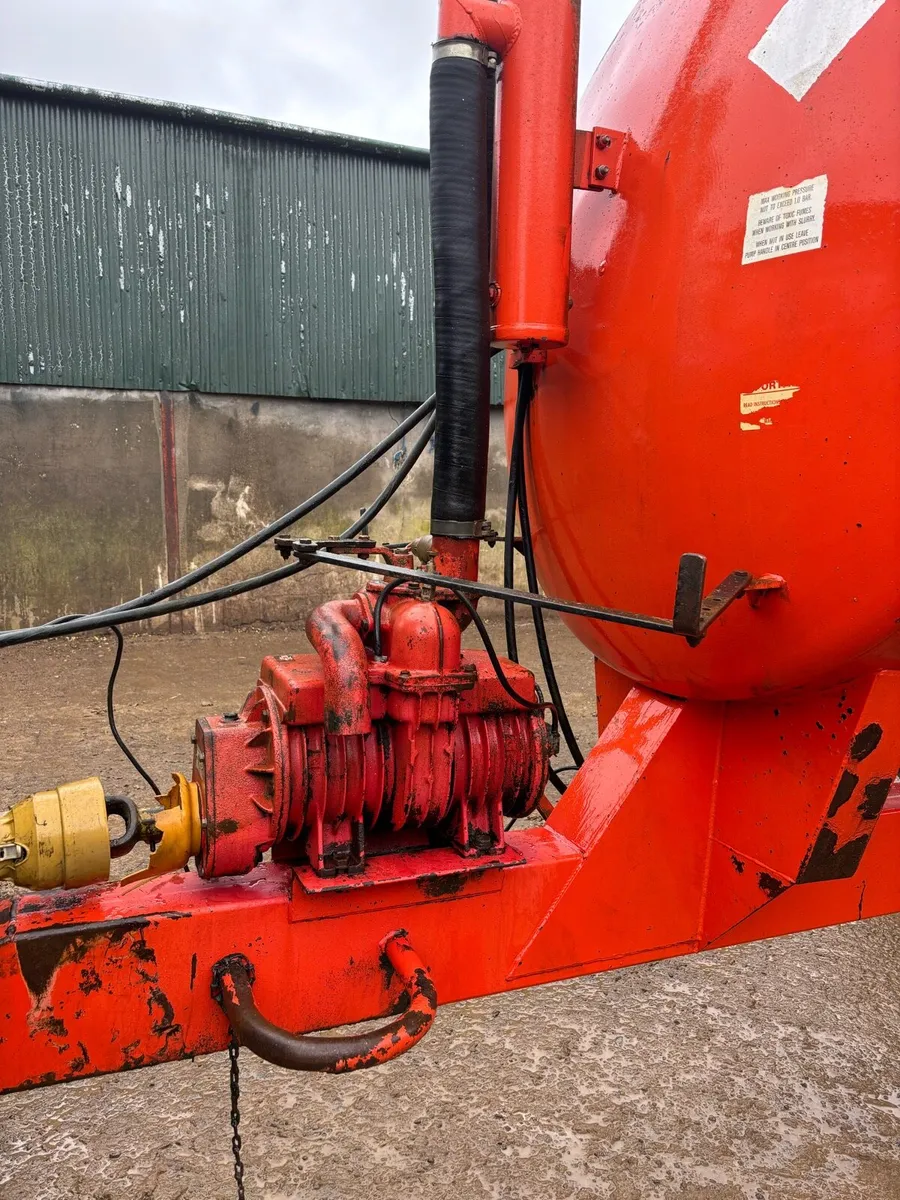 Abbey 1600 Tanker - Image 4