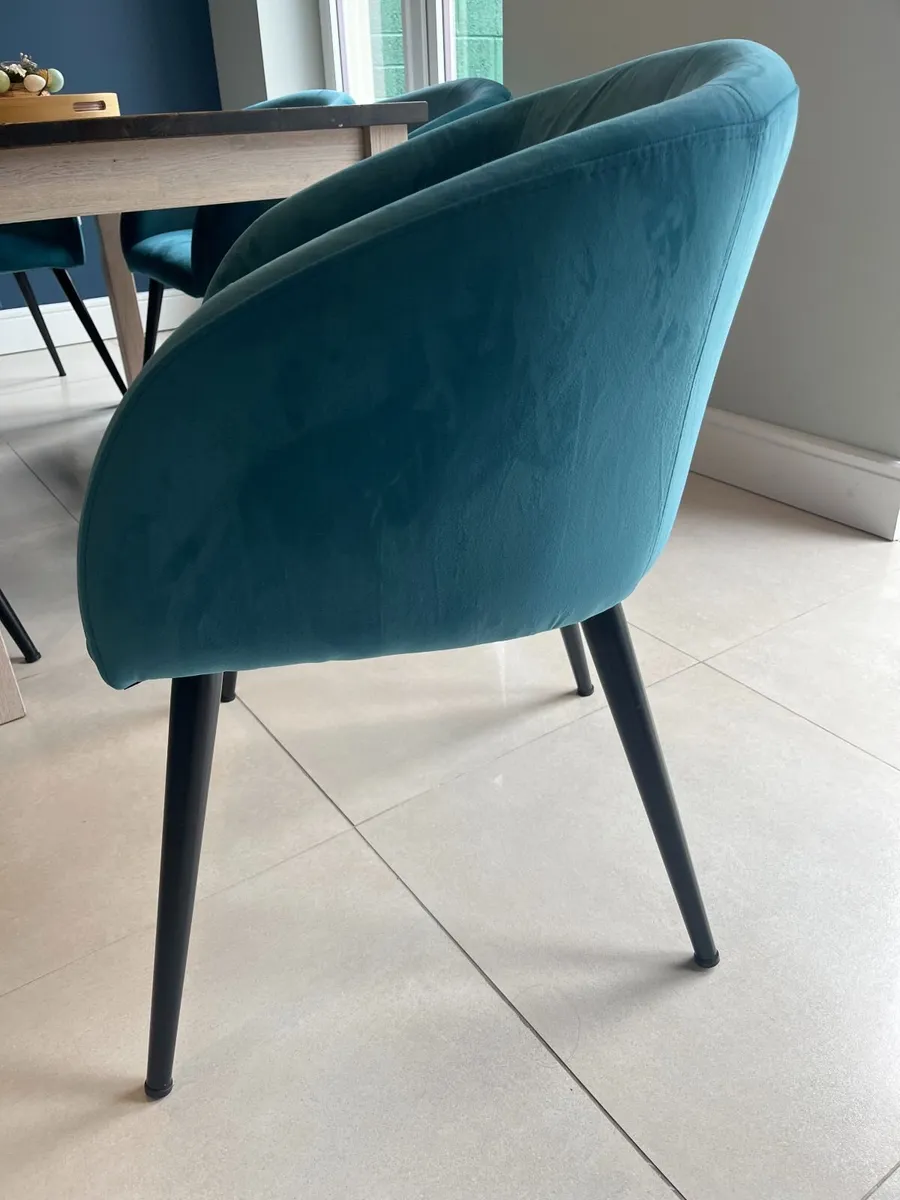 Six kitchen chairs - Image 4