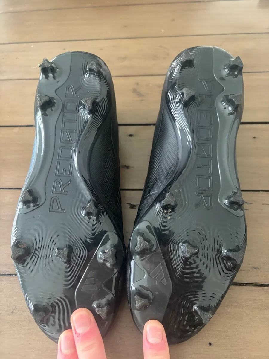 Soccer boots size 8 uk men/boy - Image 3