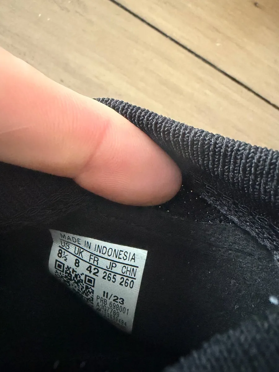 Soccer boots size 8 uk men/boy - Image 4