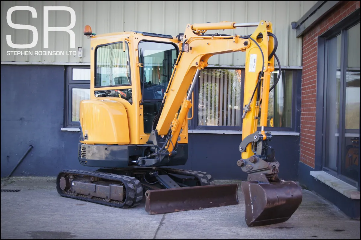 2018 Hyundai Robex 25Z - 9   ( 27Z-9 ) - Image 1