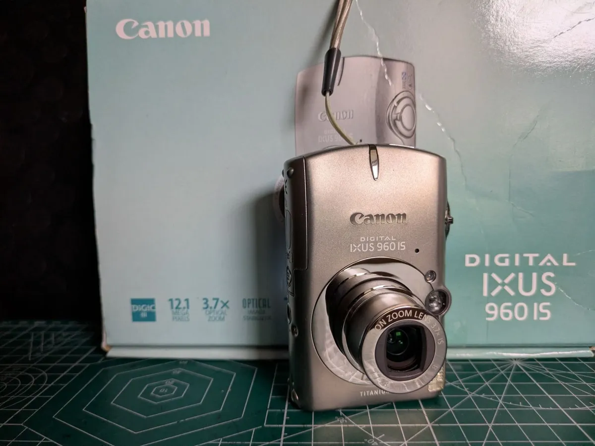 Canon IXUS 960 IS Titanium CCD🌈 compact 📸 - Image 1
