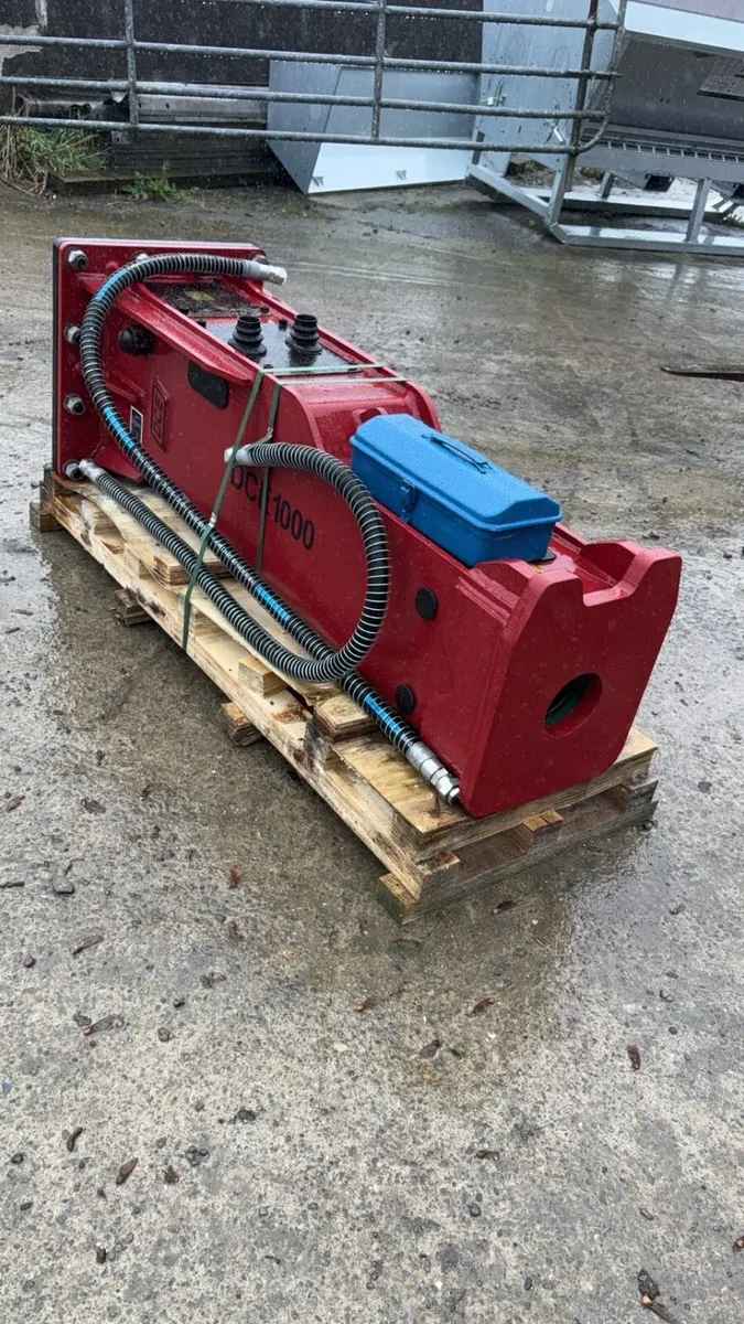 Silenced 12 - 16 ton rock breaker - Image 2