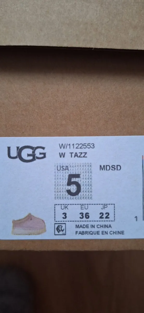UGG  boots New - Image 3