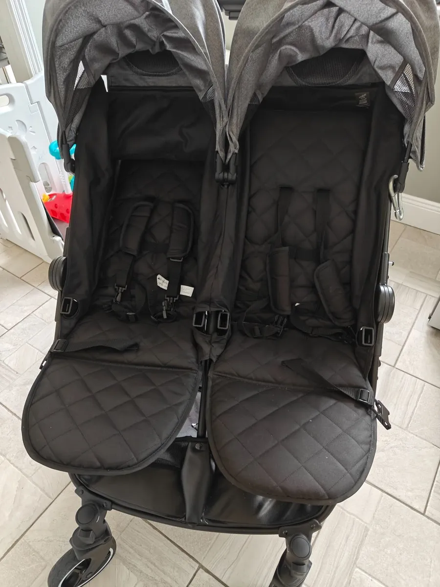 Ickle Bubba Double Buggy - Image 1
