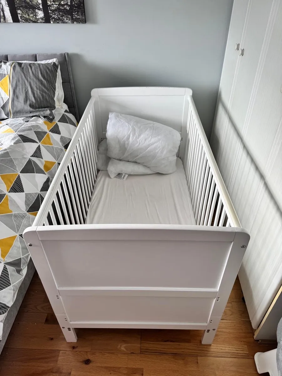 Baby Cot - Image 1