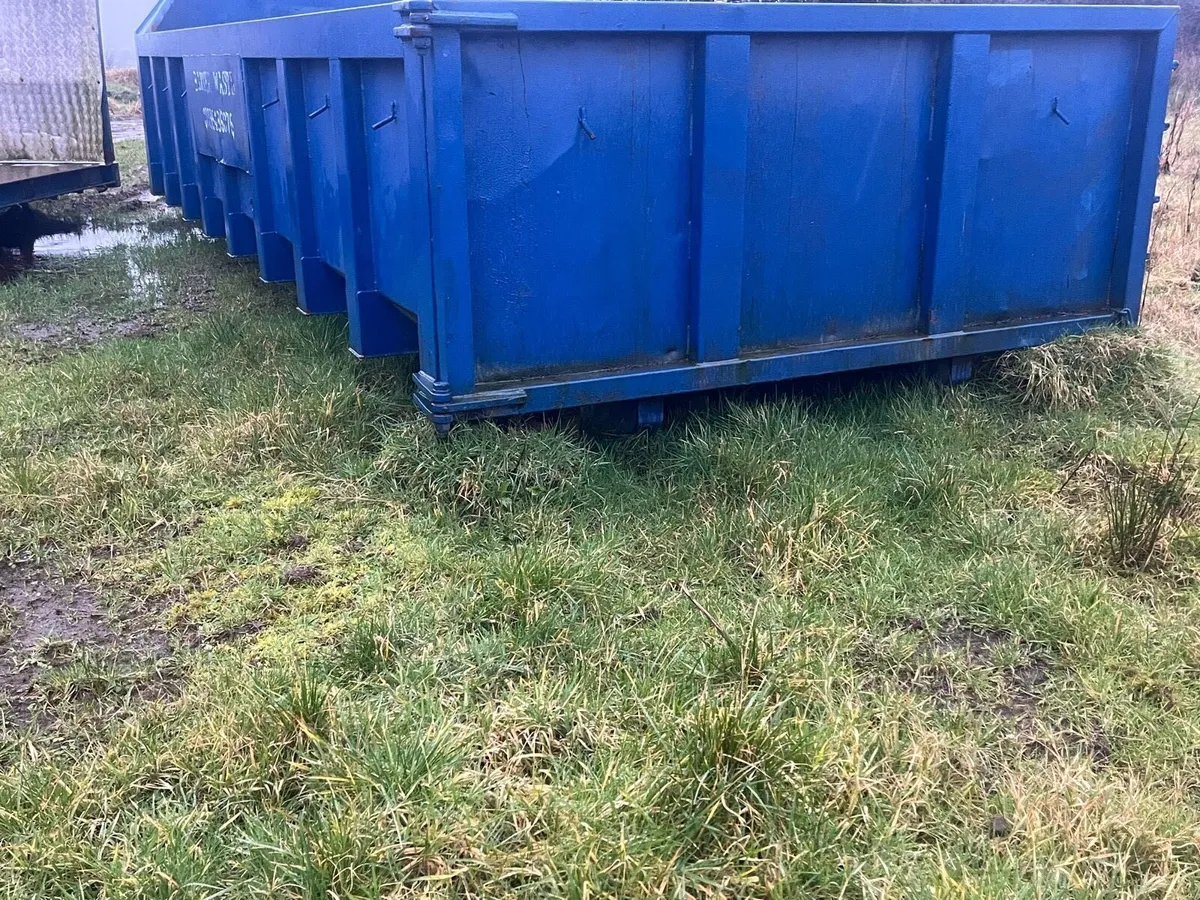 Roll On Roll off Skips / Builders Skip / Flatbed - Image 3