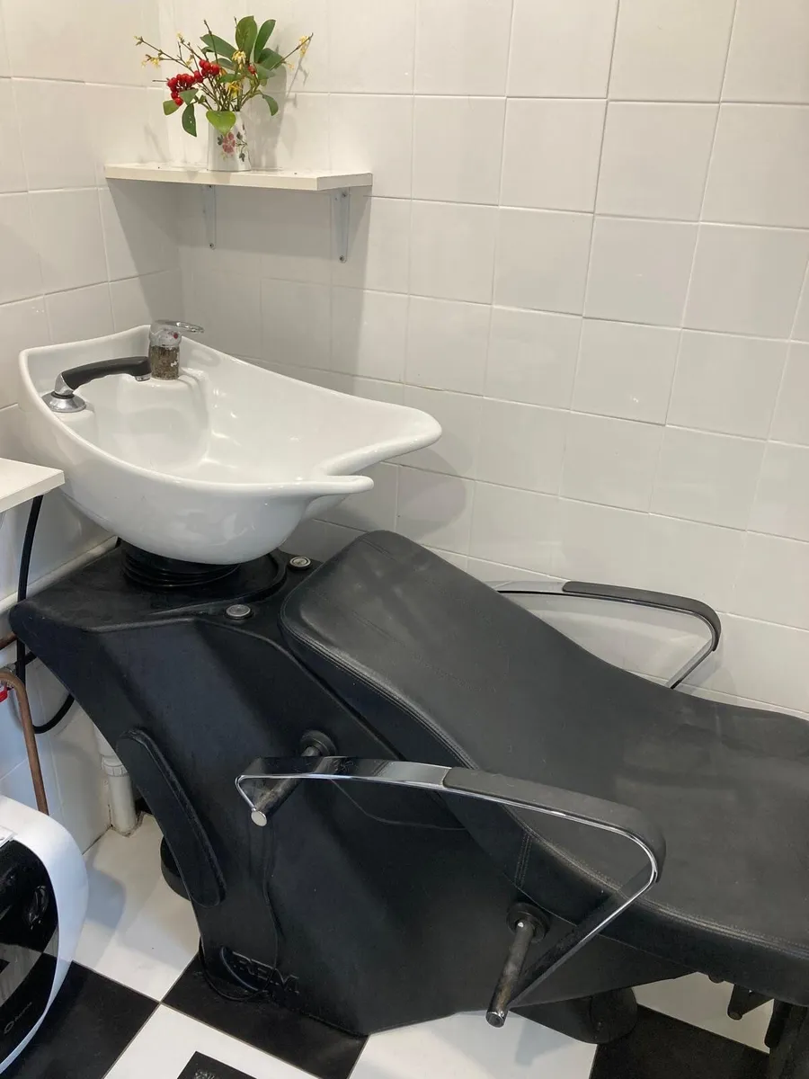 Hair Salon contents - Image 4