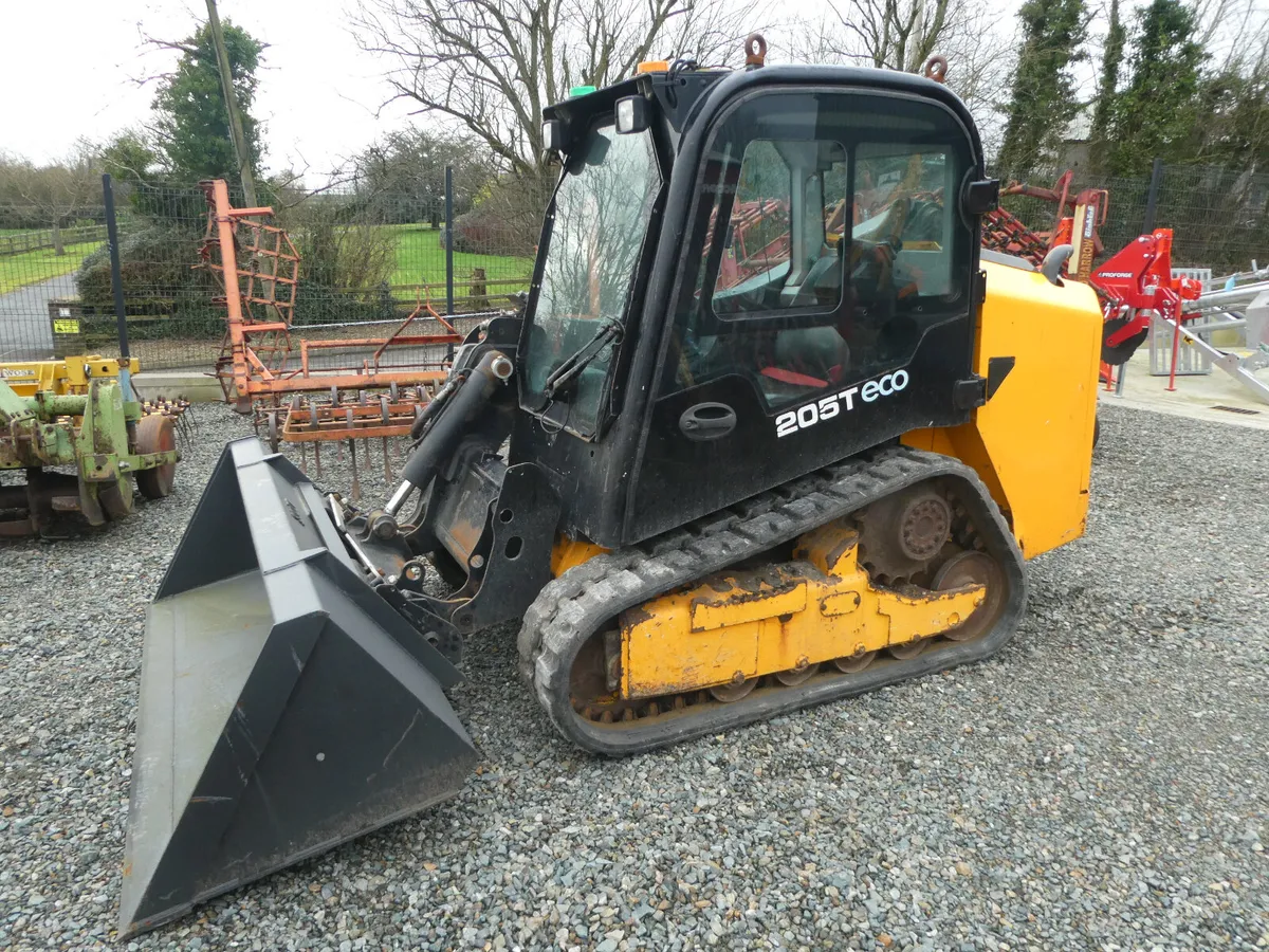 JCB 205T Tracked Skid Steer - Image 2