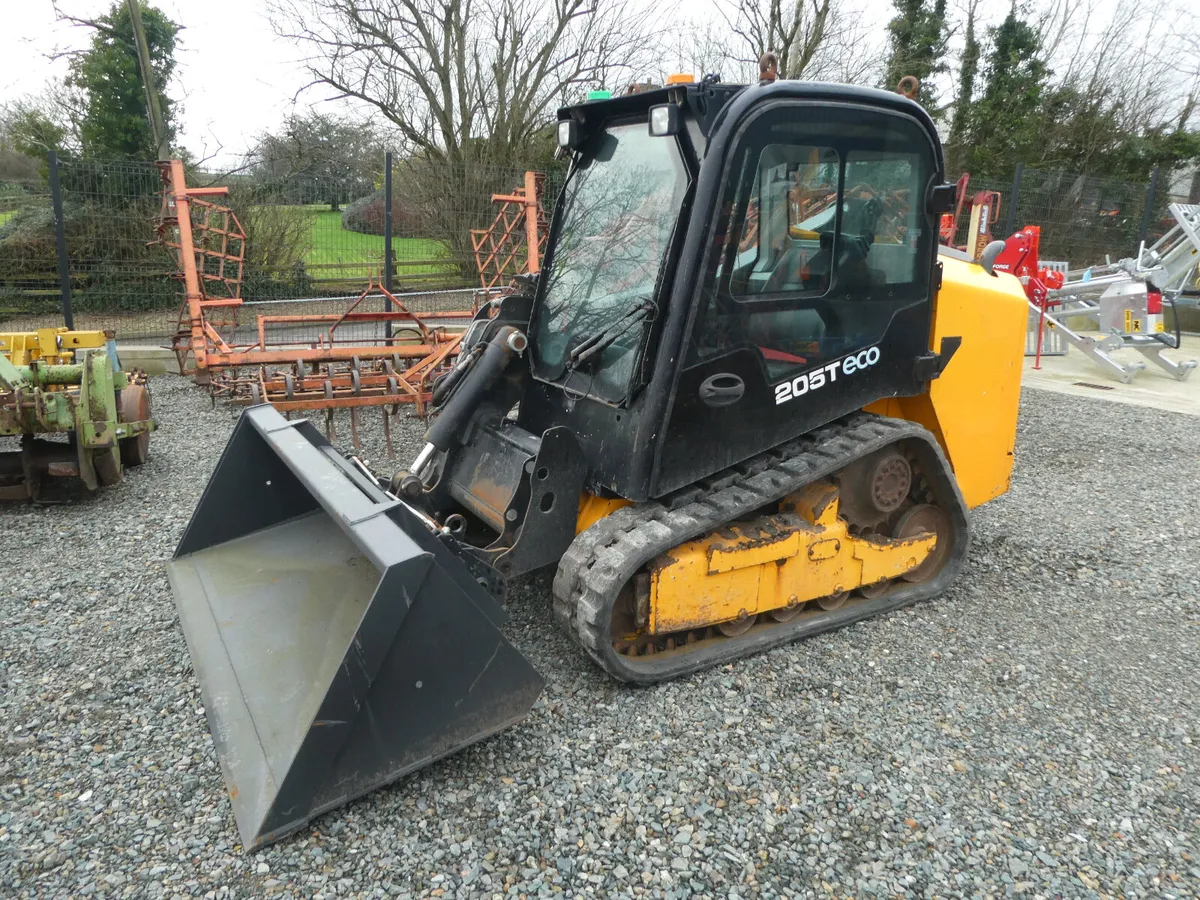 JCB 205T Tracked Skid Steer - Image 1