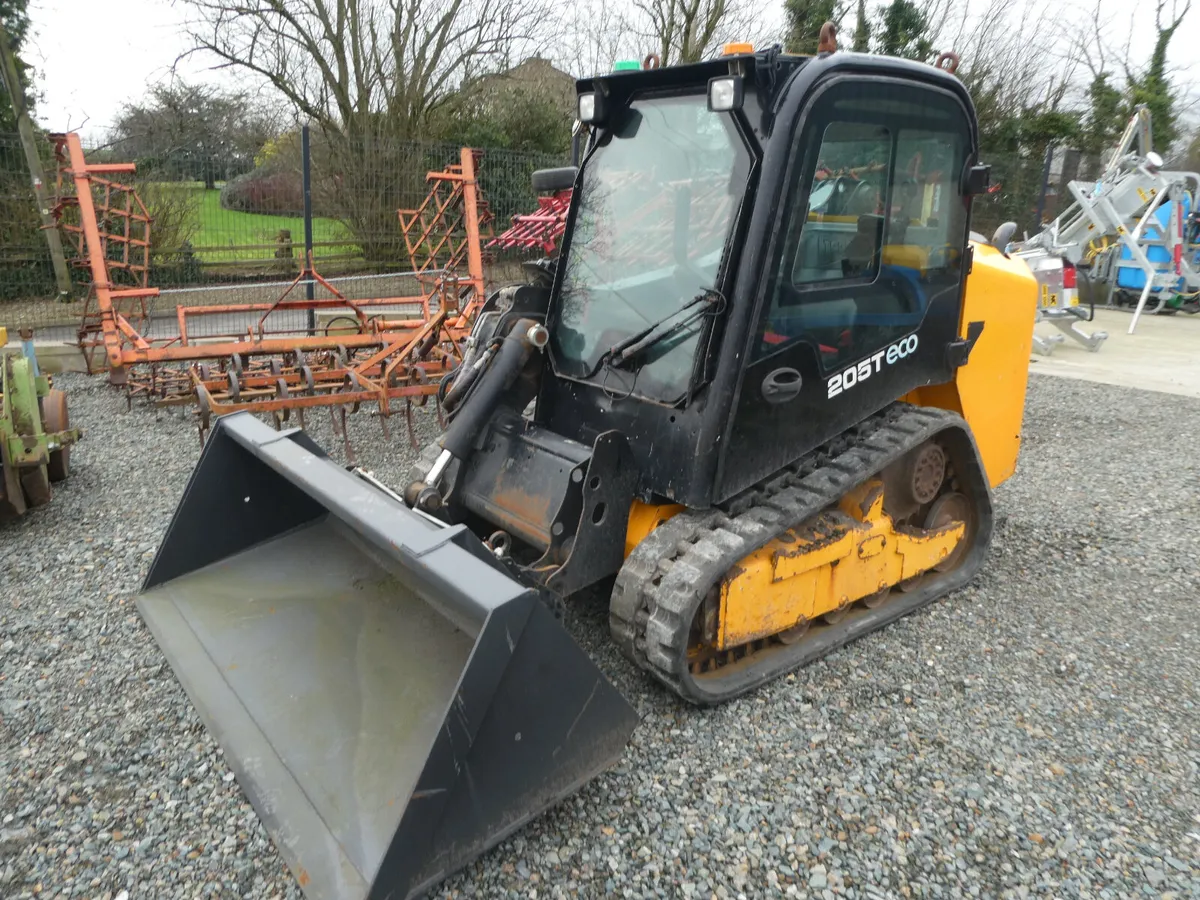 JCB 205T Tracked Skid Steer - Image 3