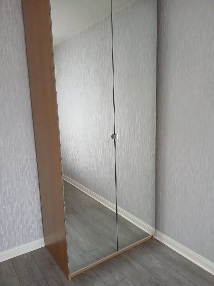 Bedroom wardrobe - Image 2