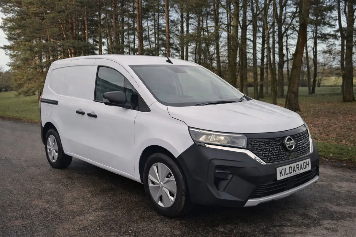 Nissan TOWNSTAR 2025 EV SWB Auto - Image 1