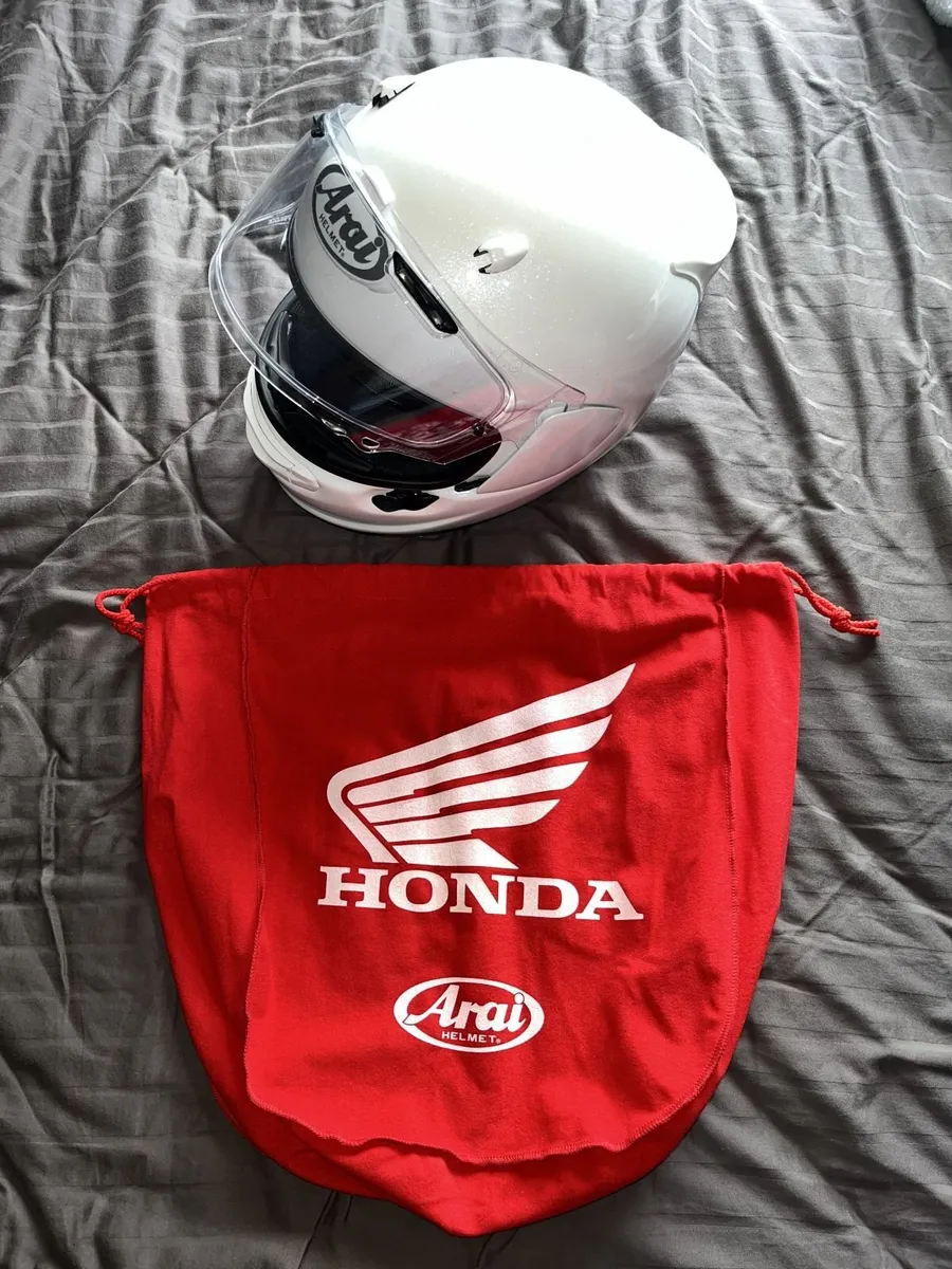 Arai Quantic - Diamond White - Size Small - Image 2