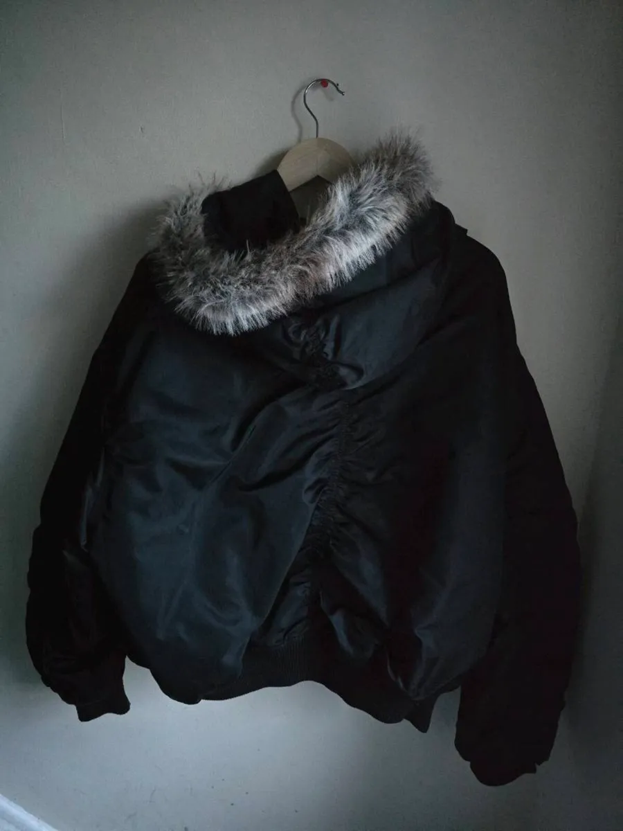 Bershka Faux Fur Hood - Image 2