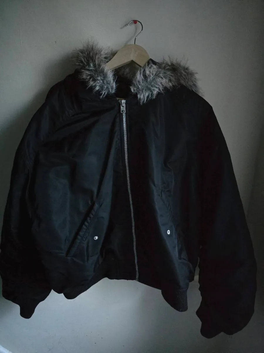 Bershka Faux Fur Hood - Image 1