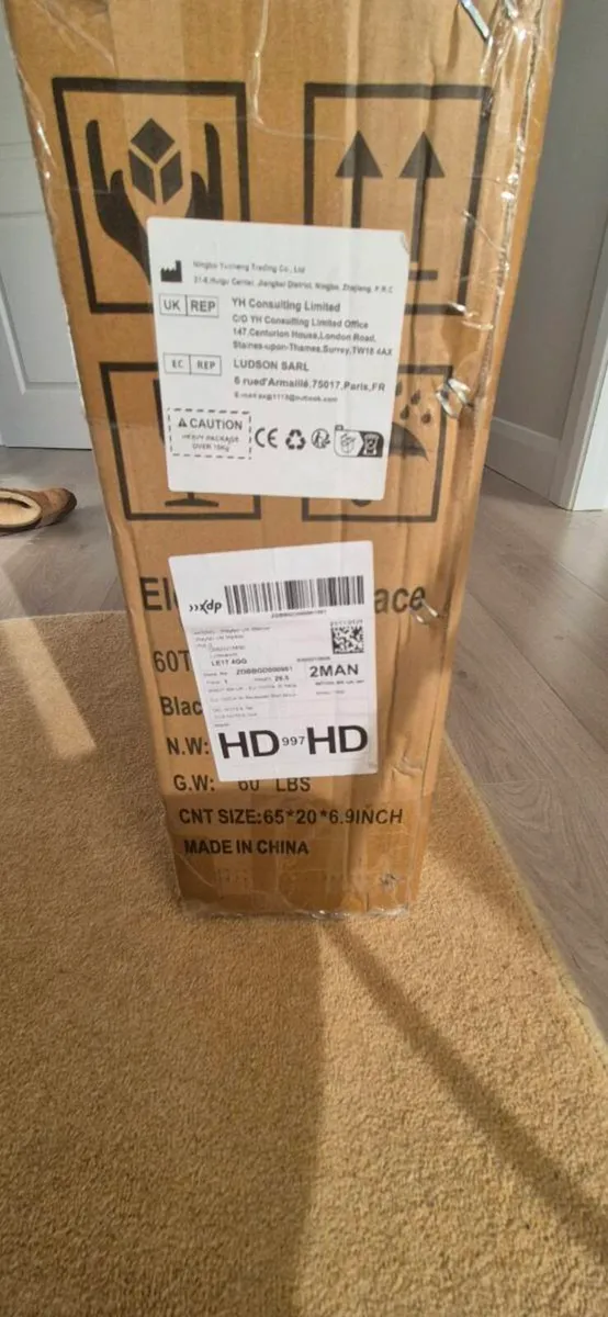 Electric Fireplace - Ideal for Media Wall - Image 4