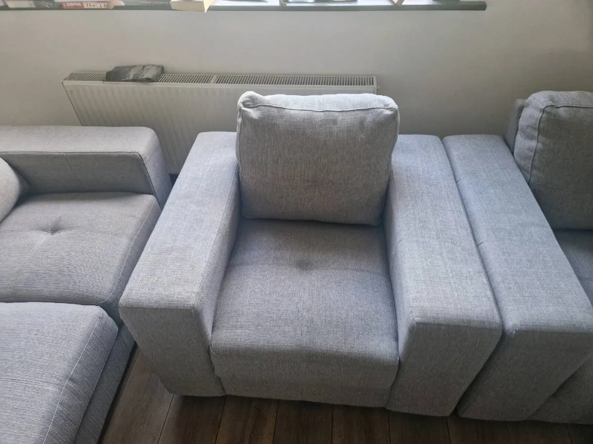 Sofa - Image 4