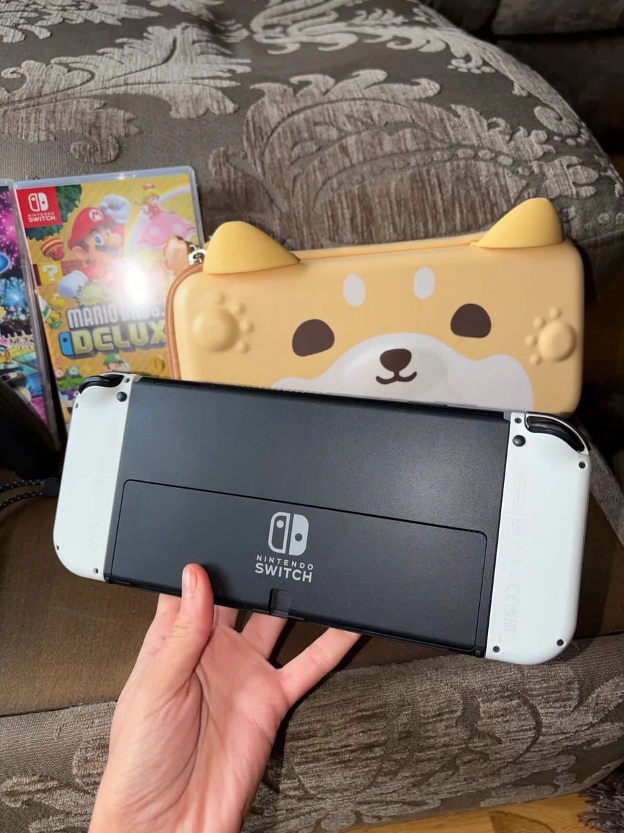 Nintendo switch oled bundle - Image 3