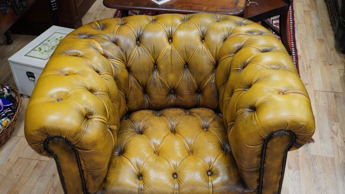 Vintage Camel Leather Chesterfield Armchair - Image 2