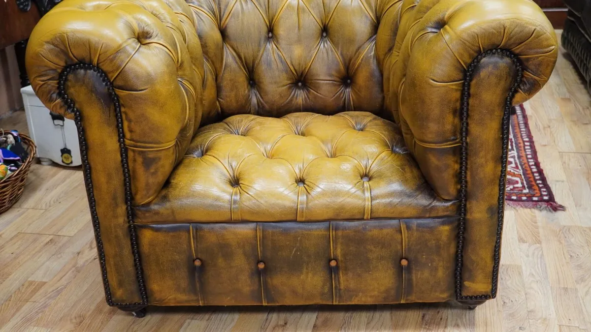 Vintage Camel Leather Chesterfield Armchair - Image 3