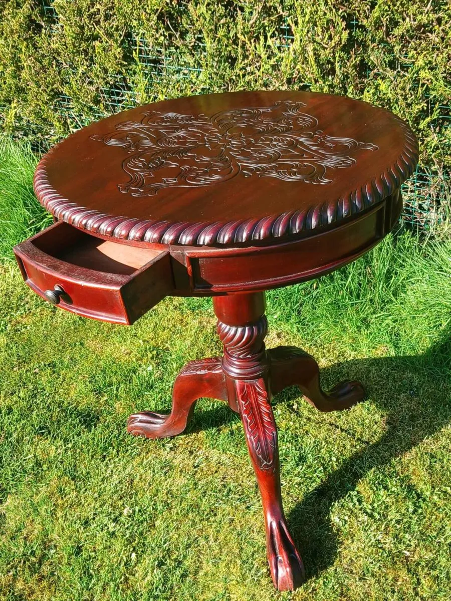 Regency chippendale mahogany drum table - Image 1