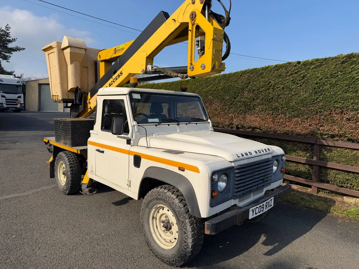 2009 Landrover Defender Cherry Picker Boom Access - Image 1