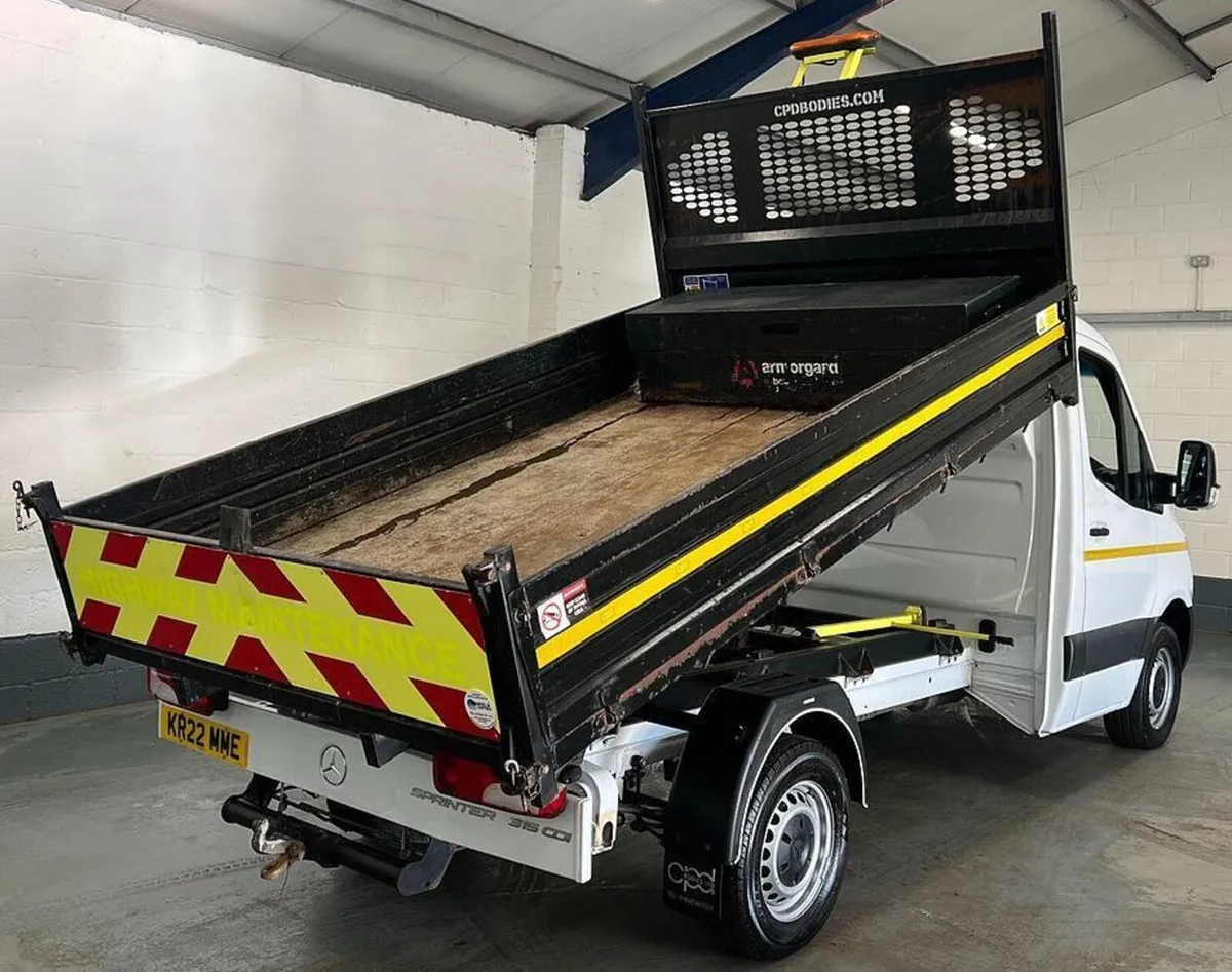 2022 Mercedes-Benz Sprinter Tipper Van - Image 4