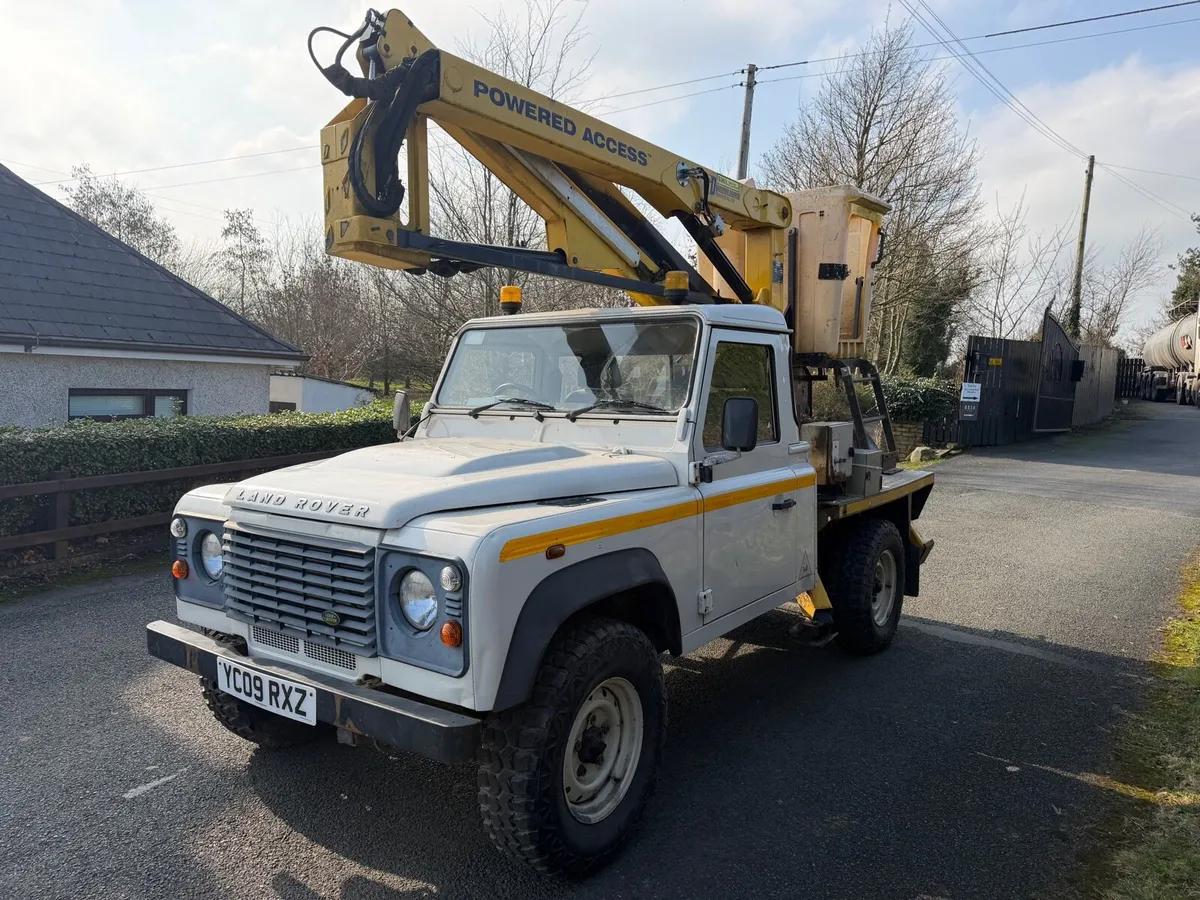 2009 Landrover Defender Cherry Picker Access NO VA - Image 3