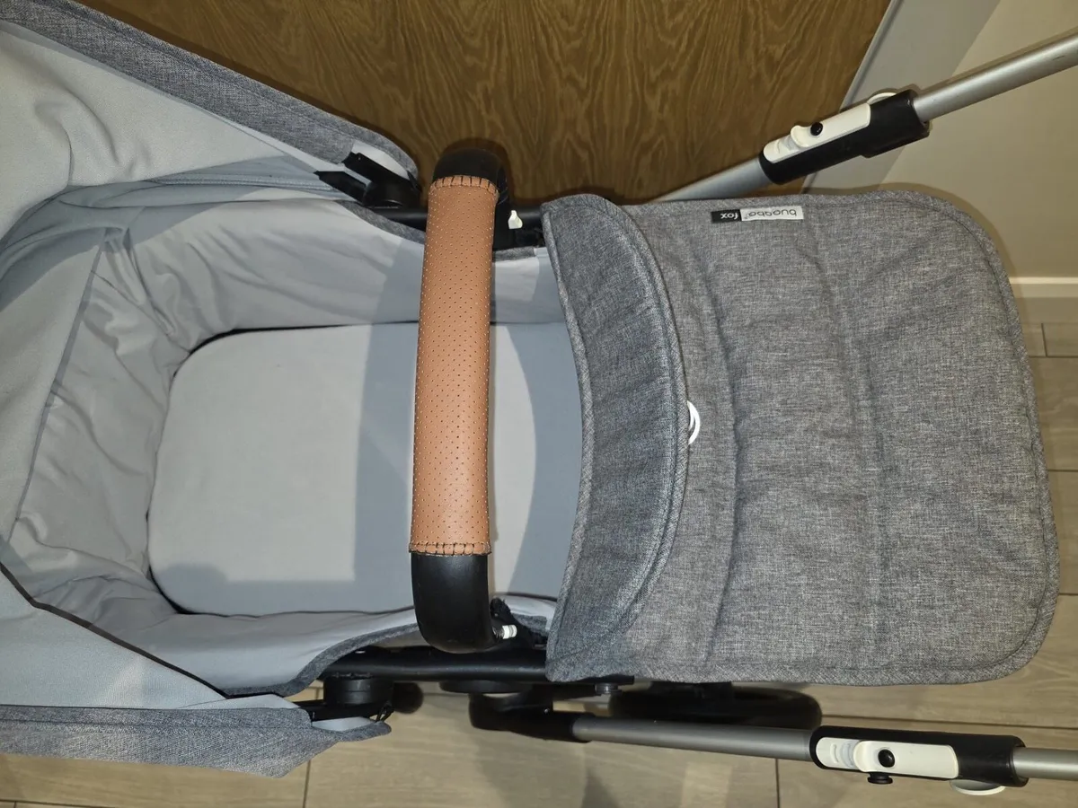 Bugaboo Fox Immaculate - Image 4