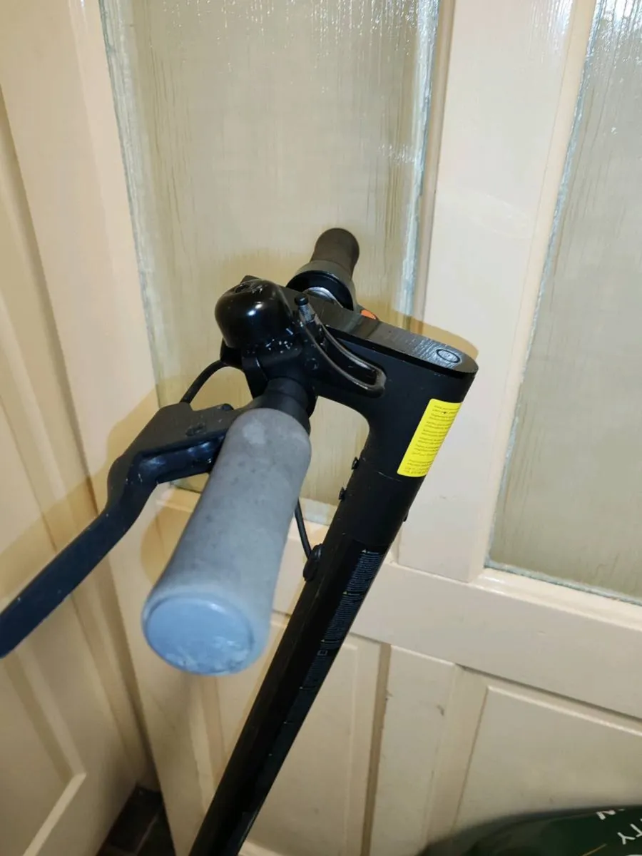 Electric scooter - Image 3