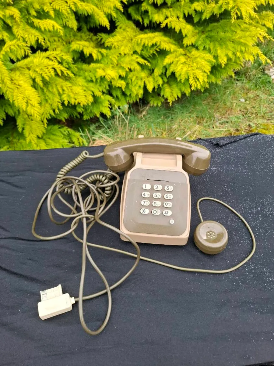 Vintage french 80s phone - Image 1
