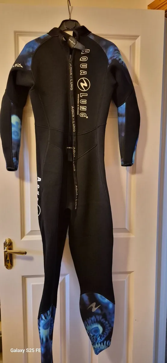 Wetsuit - Image 3