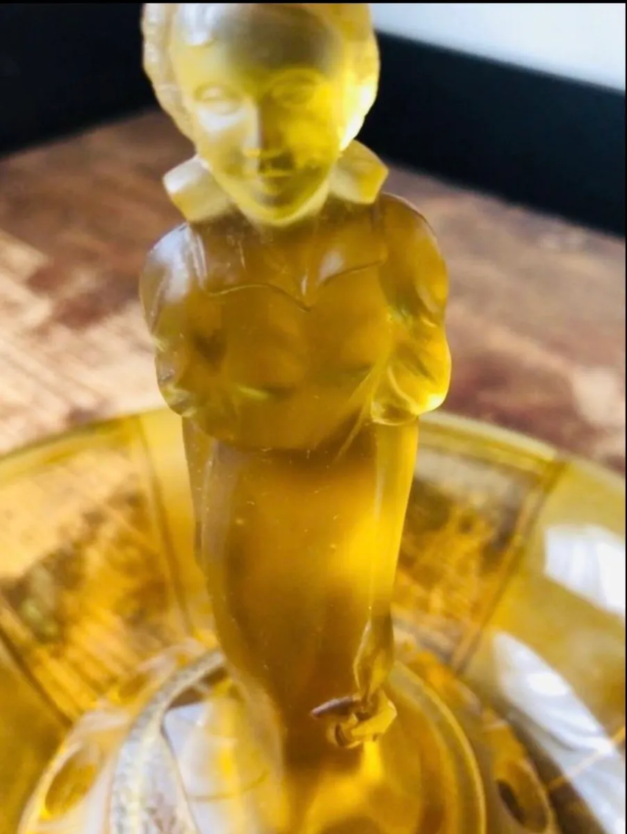 1930’s glass ornament - Image 2