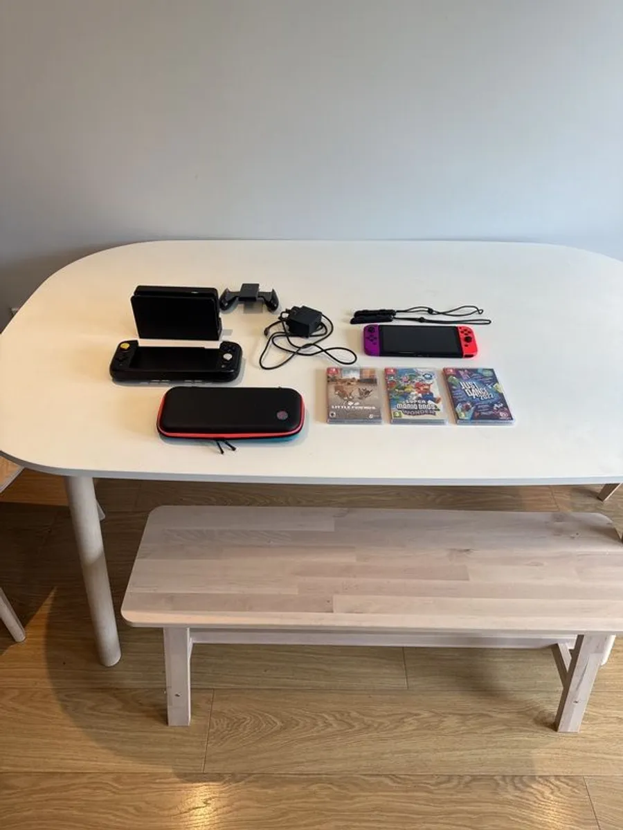 nintendo switch oled - Image 1