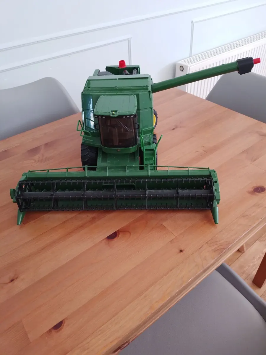 John Deere Combine Harvester - Image 4